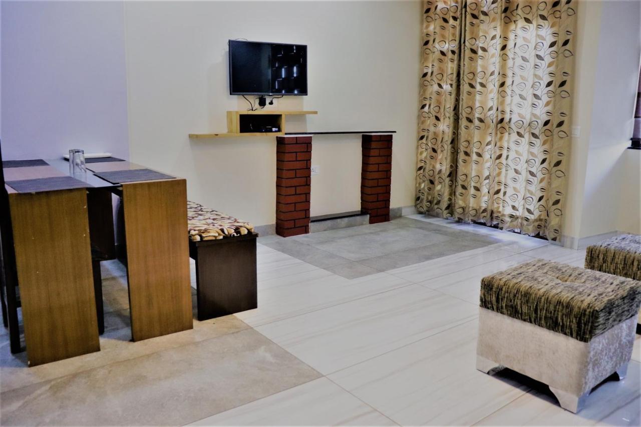 Bed and breakfast Wildleaf Kasauli Valley Homz Extérieur photo