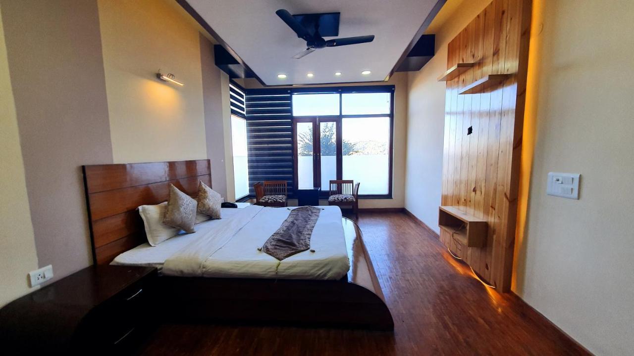 Bed and breakfast Wildleaf Kasauli Valley Homz Extérieur photo